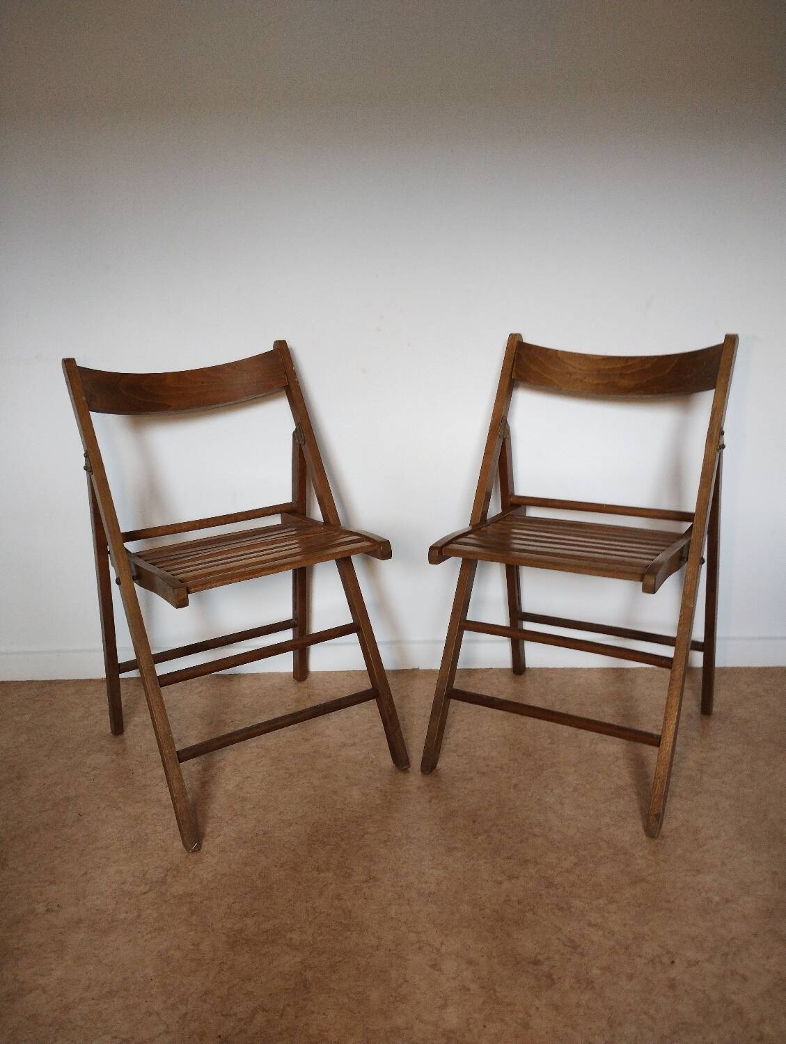 vintage folding chairs