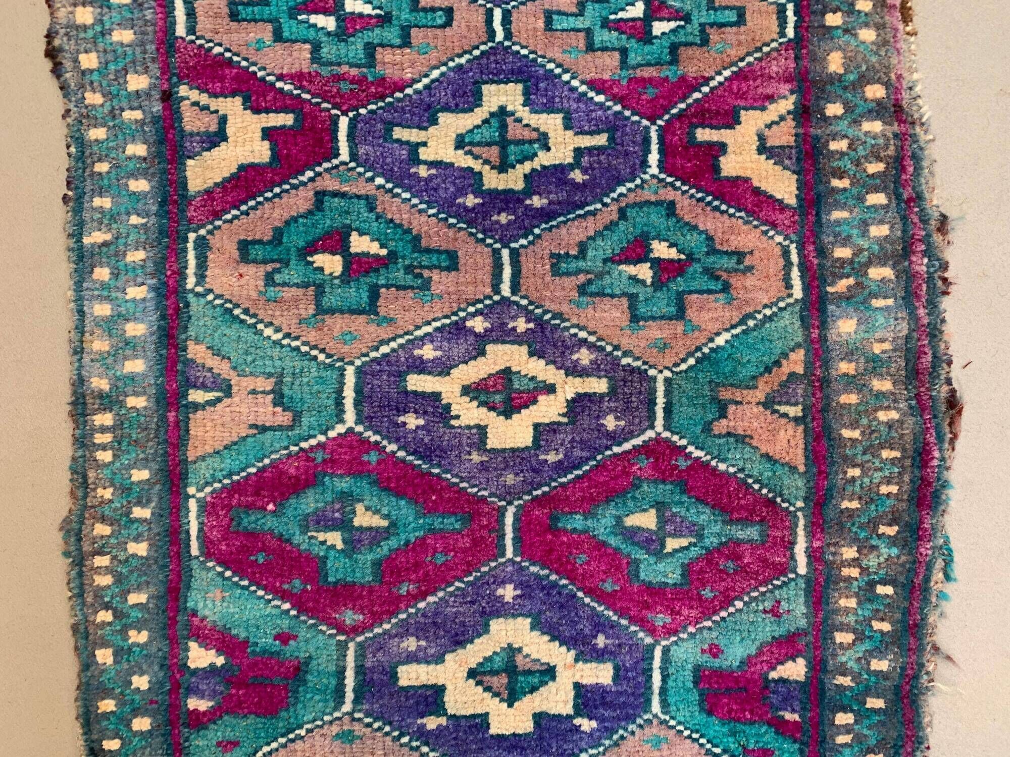 Small vintage turkish rug 91x52 cm, short runner, tribal, shabby, mini carpet