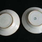 Paire de plats en faïence