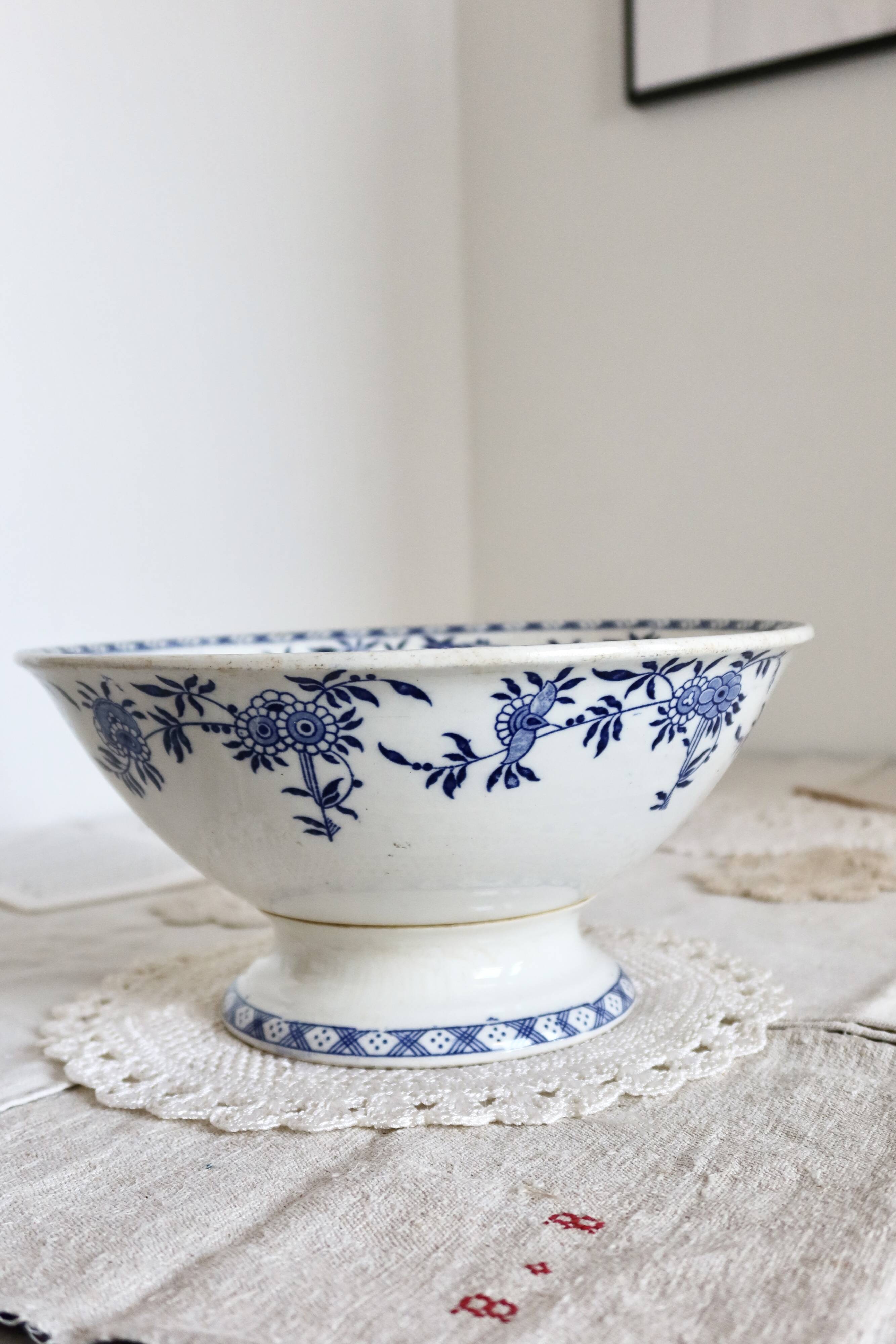 Vintage porcelain salad bowl Dresden - Blue and white floral pattern