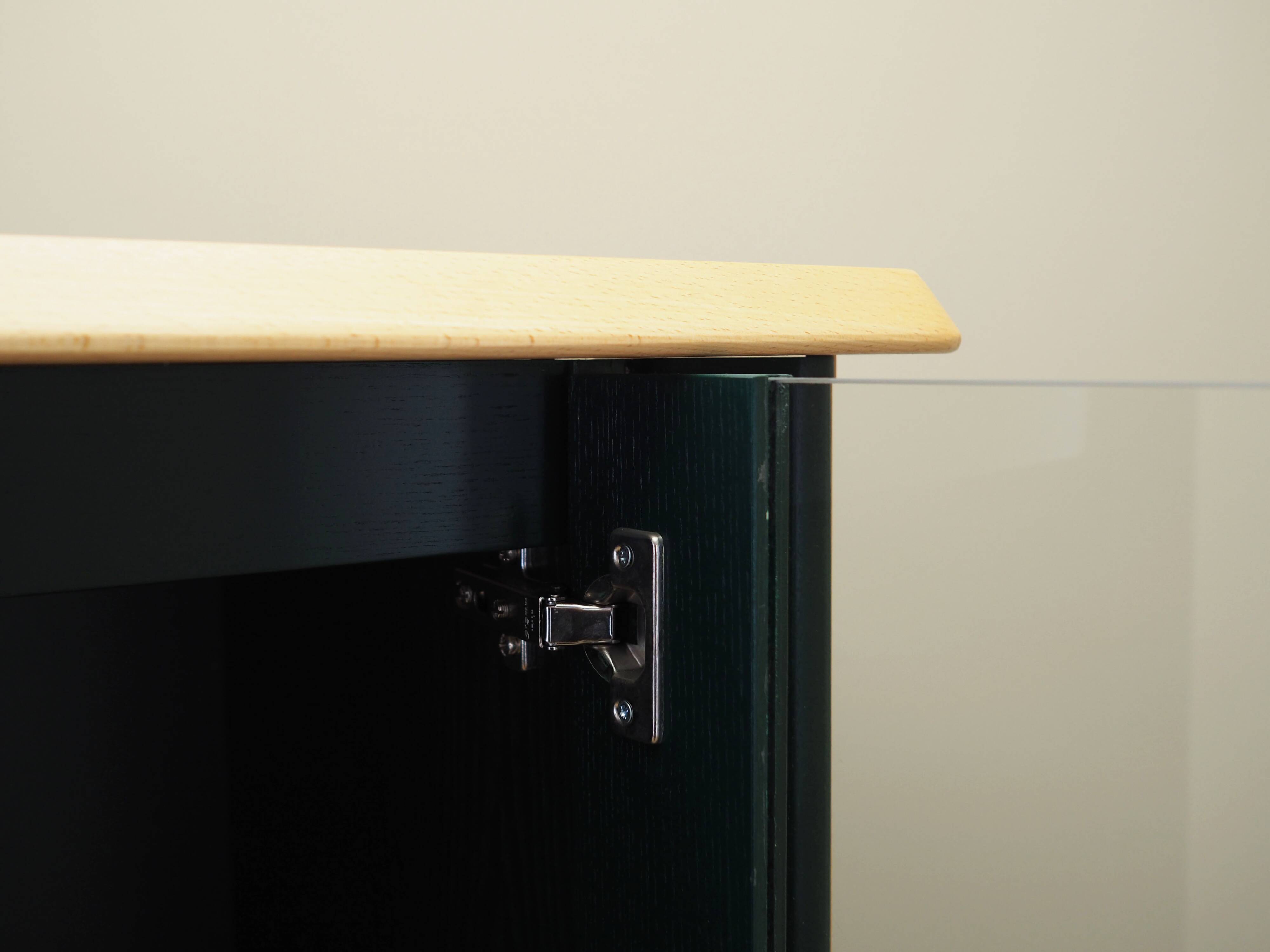 Vitrine en chêne, design danois, années 1980, production : Danemark