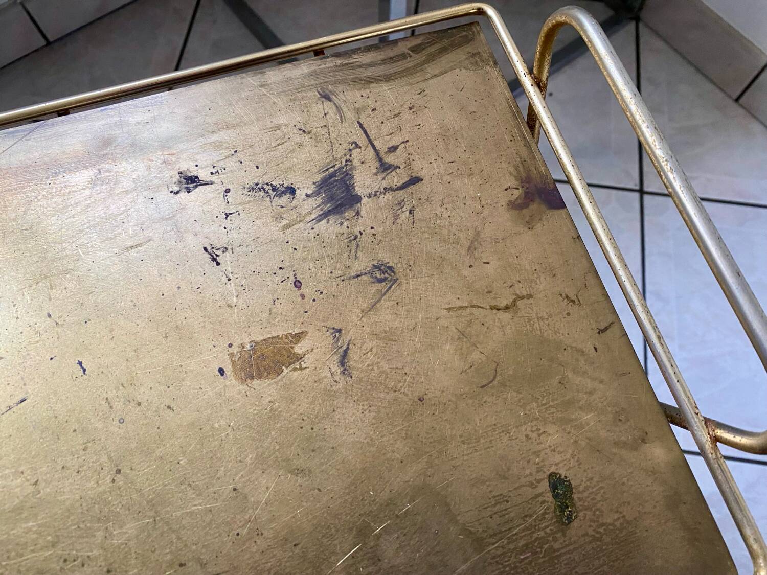 Vintage 1960s brass side table/magazine rack