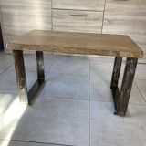 Coffee table in solid oak and wrought iron