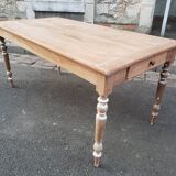 Table de ferme patine ancienne pieds tournés