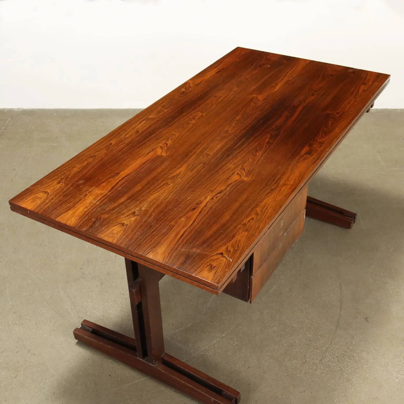 Bureau d’écriture vintage en placage de bois exotique, design, Italie, années 1960