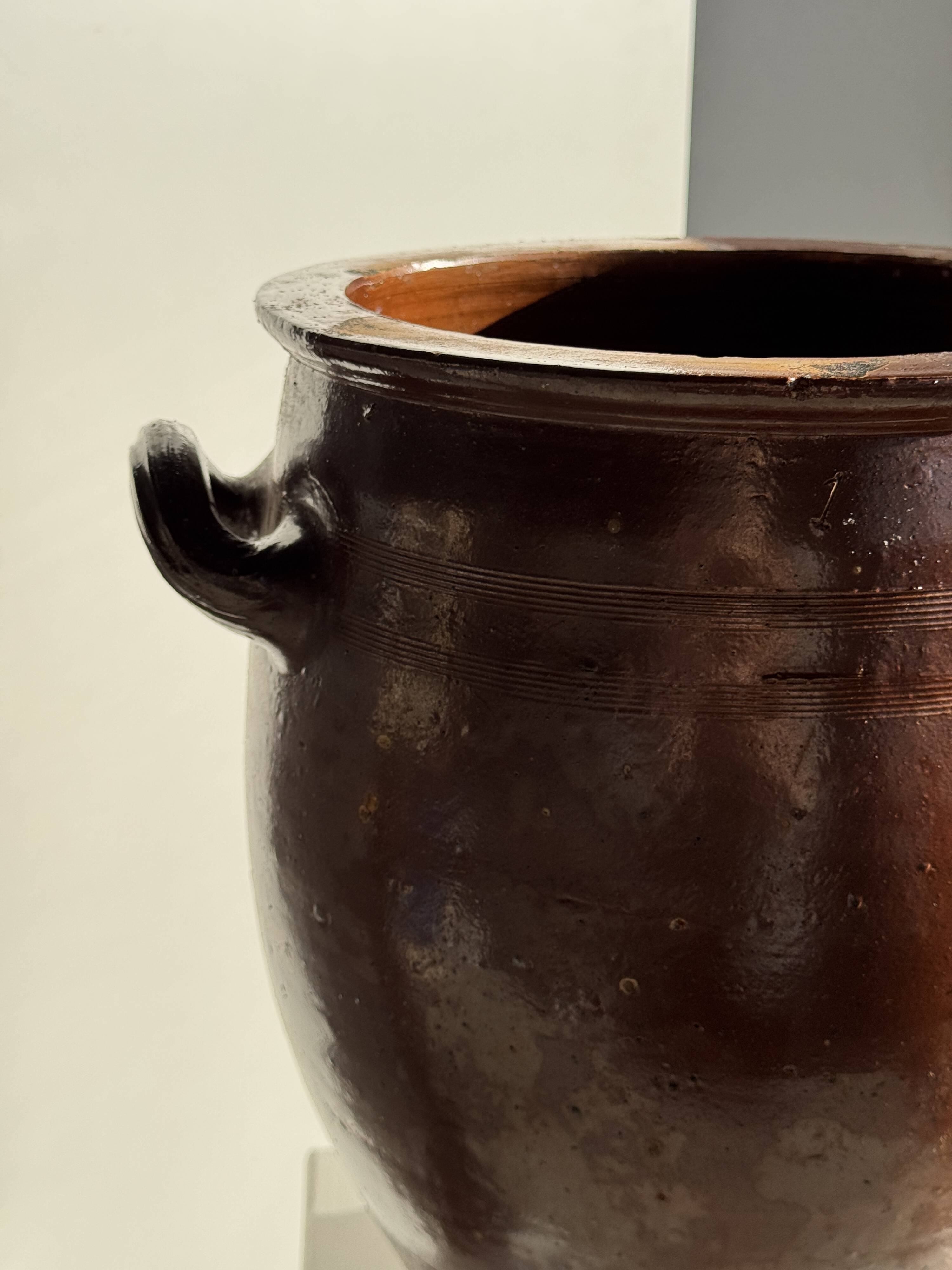 Very large glazed brown terracotta pot with two handles H41 D30