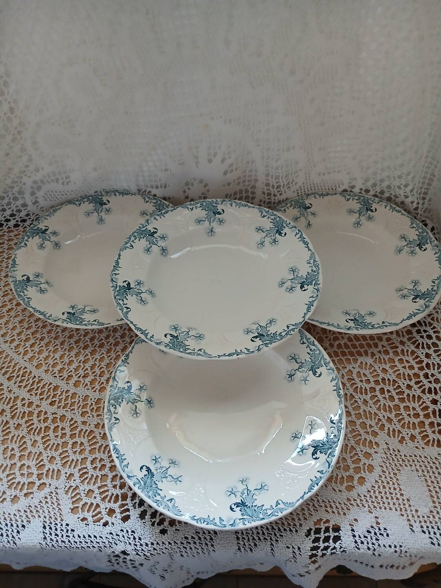 Longwy iron earth dinnerware set