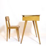 Small children's desk and chair from the 50s and 60s.