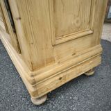 Armoire Alsacienne en pin milieu du XIX siècle