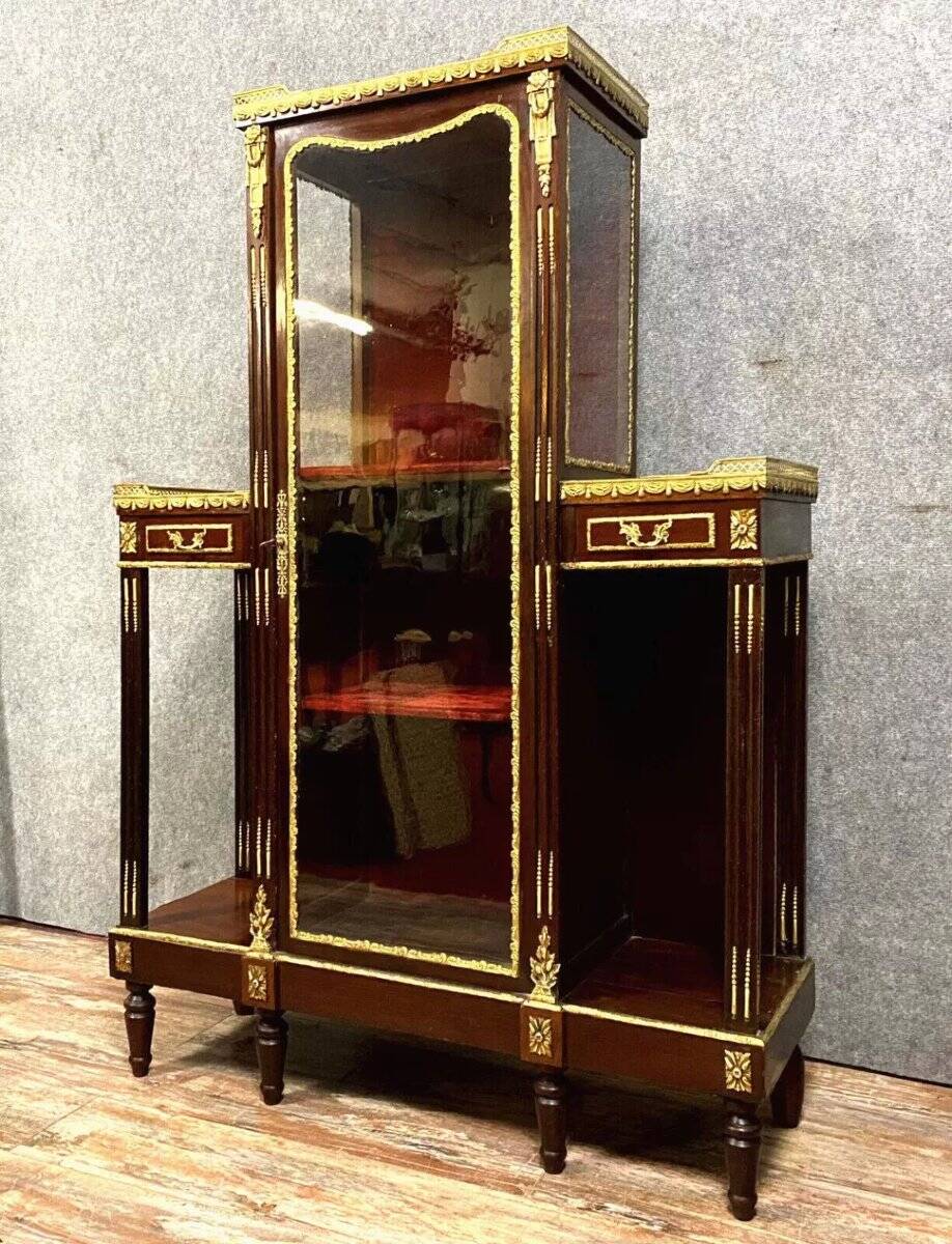 Display cabinet – Parisian cabinet in Louis XVI / Neoclassical style / mahogany / 19th century