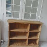Vintage craft furniture on casters in pitch pine, 6 lockers.