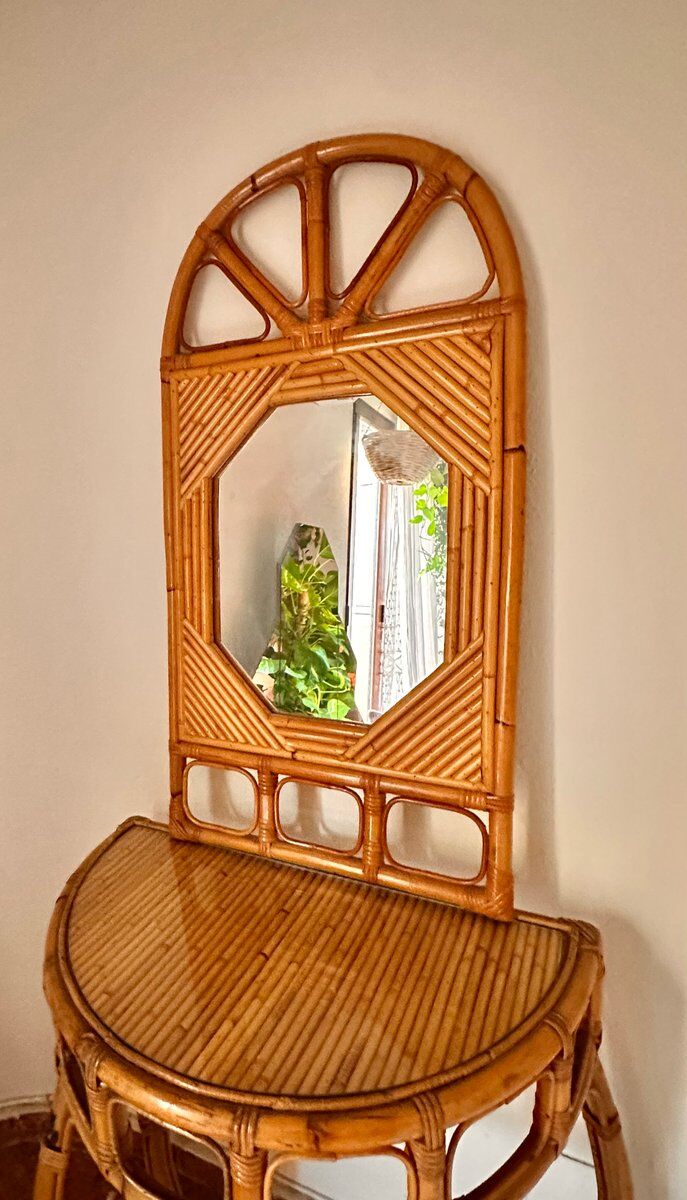 Curved half-moon console in rattan and bamboo with mirror by Vivai del Sud, Italy, 1960s.