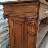 Oak counter