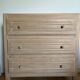 Commode en sapin patiné – 3 tiroirs