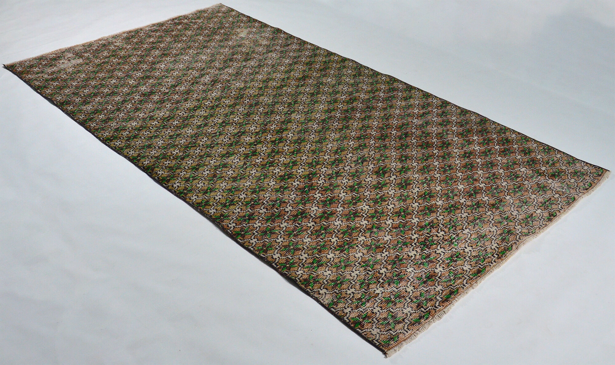 Anatolian handmade vintage rug 287 cm x 158 cm