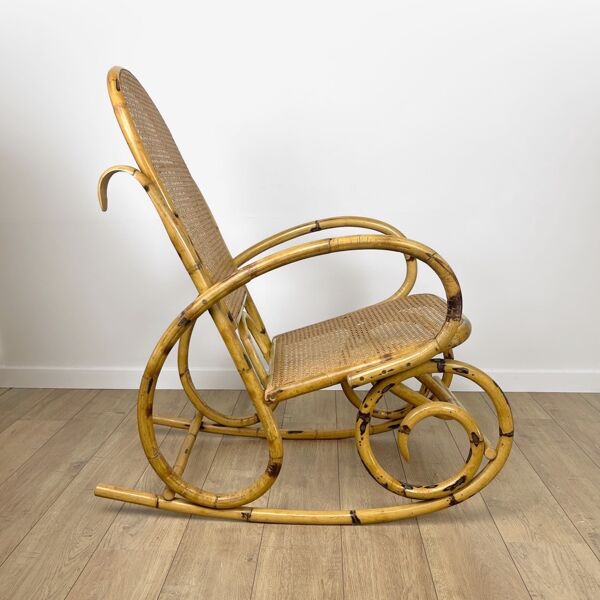 Rocking chair rotin et cannage 70's