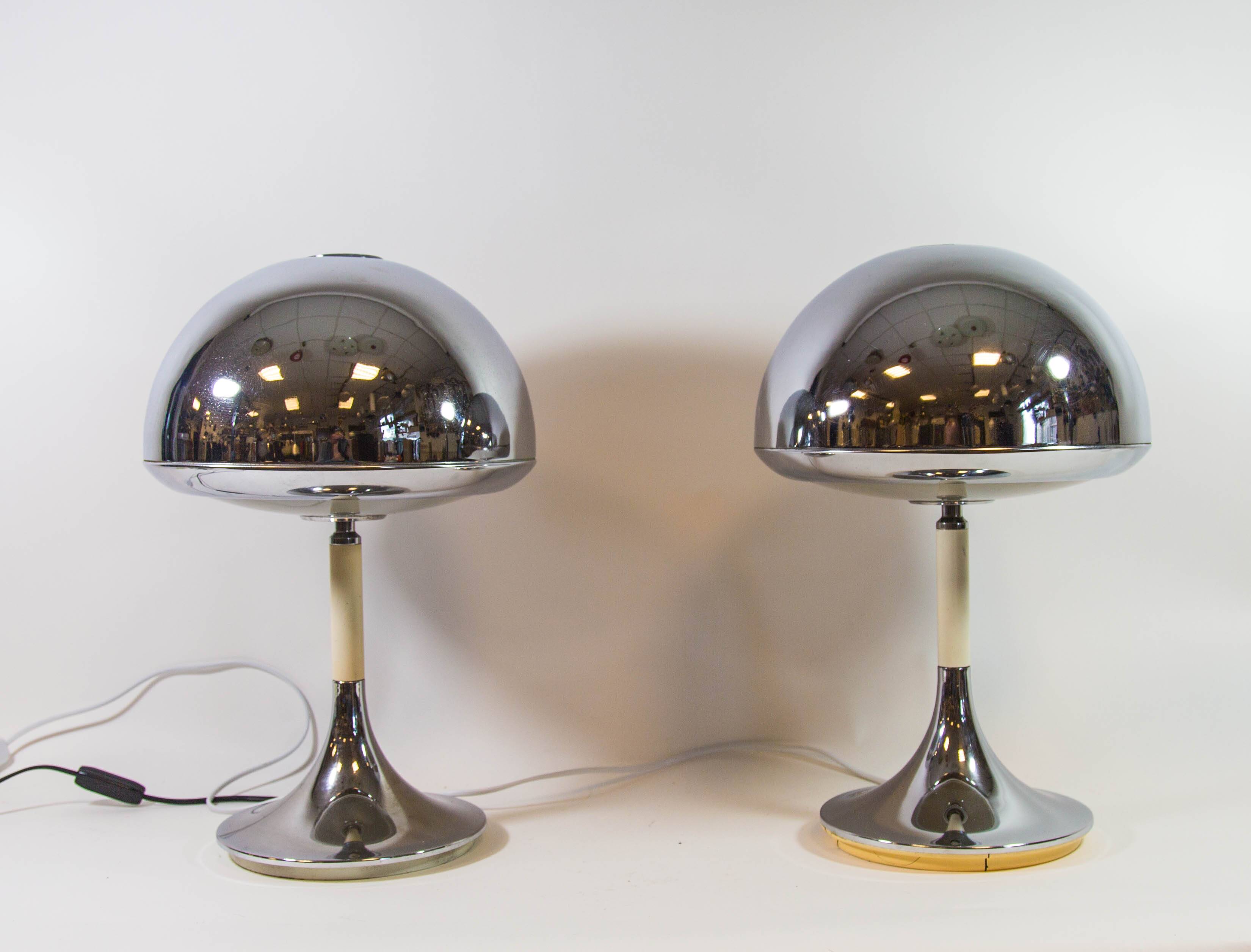 Space-age table lamp - Fase Madrid/Grin Luz - 2 available - vintage 60's