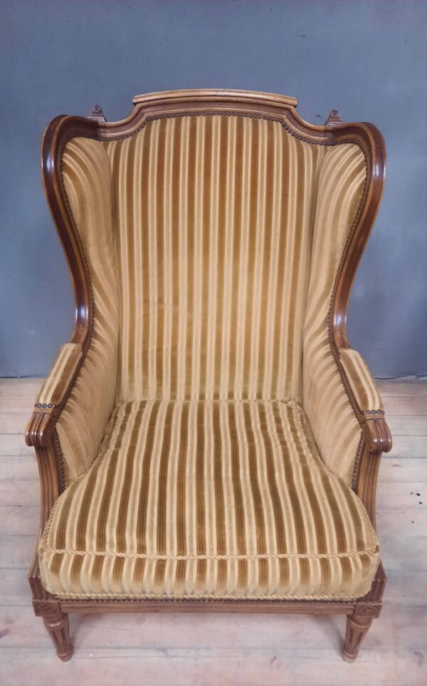 Large bergere à oreilles style Louis XVI