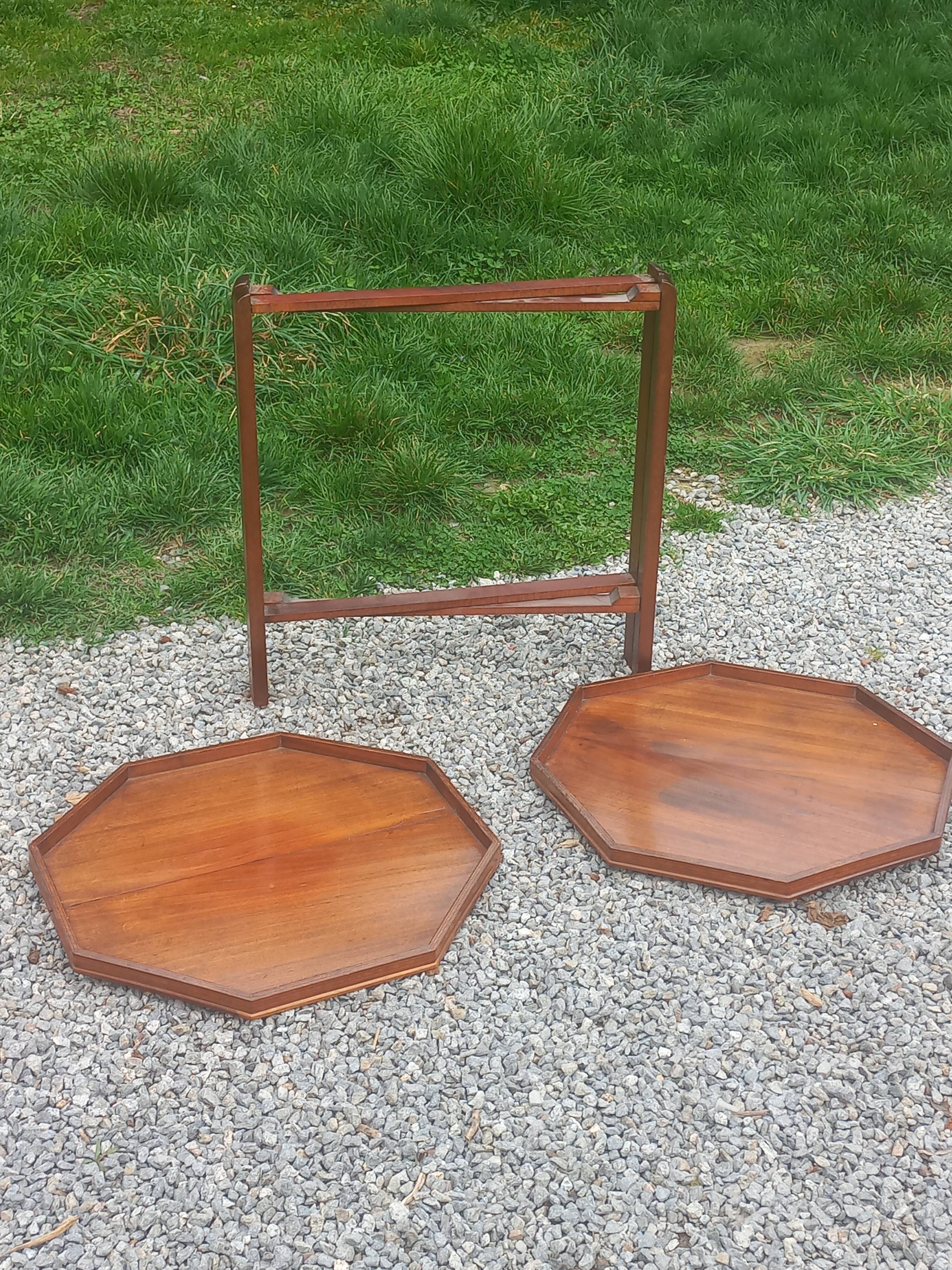 Art Deco folding side table in mahogany with double top marquetry.