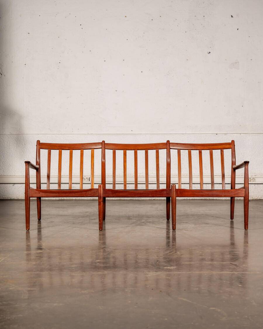 Three-seater sofa Arne Vodder