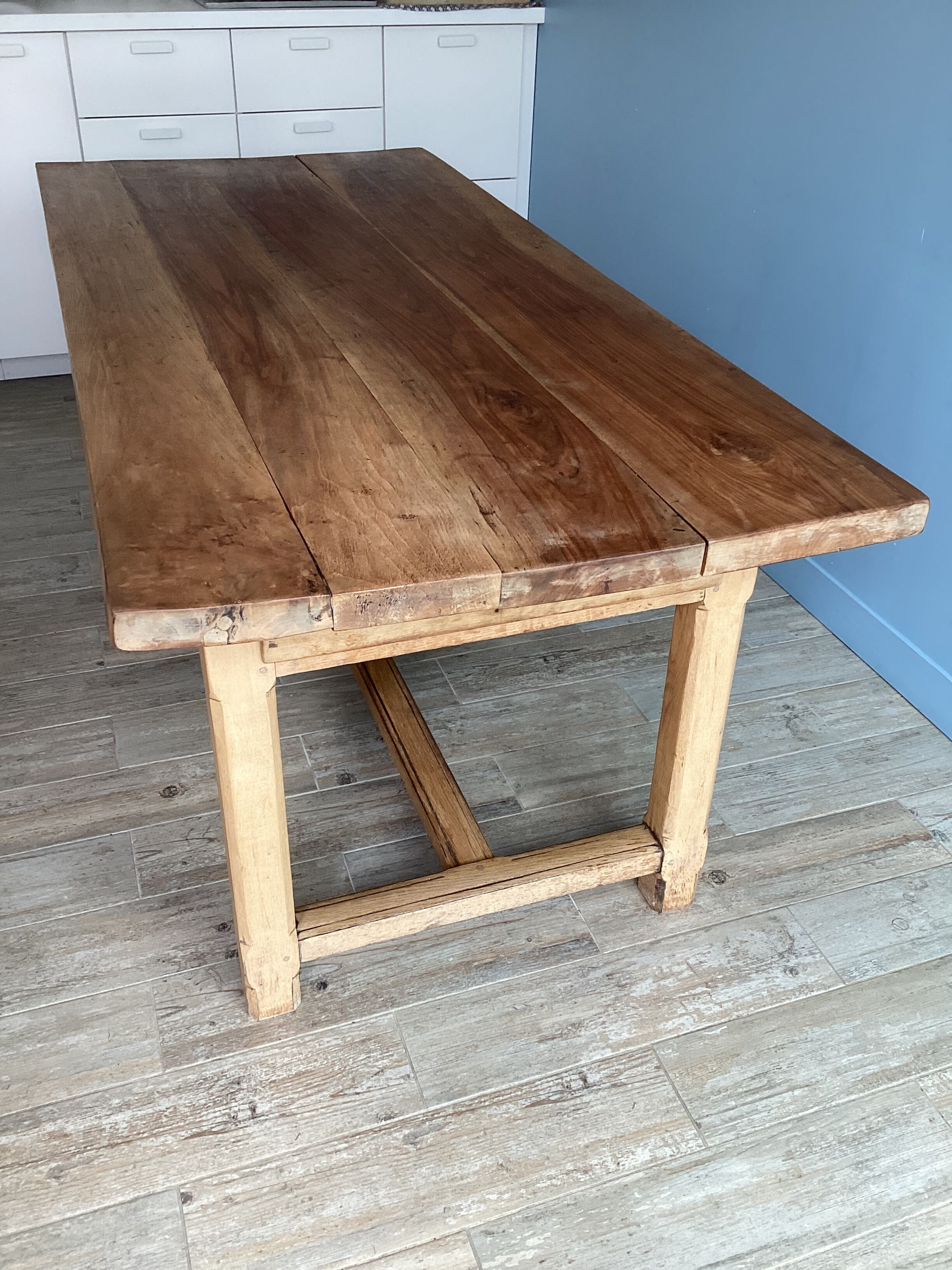 Oak dining table