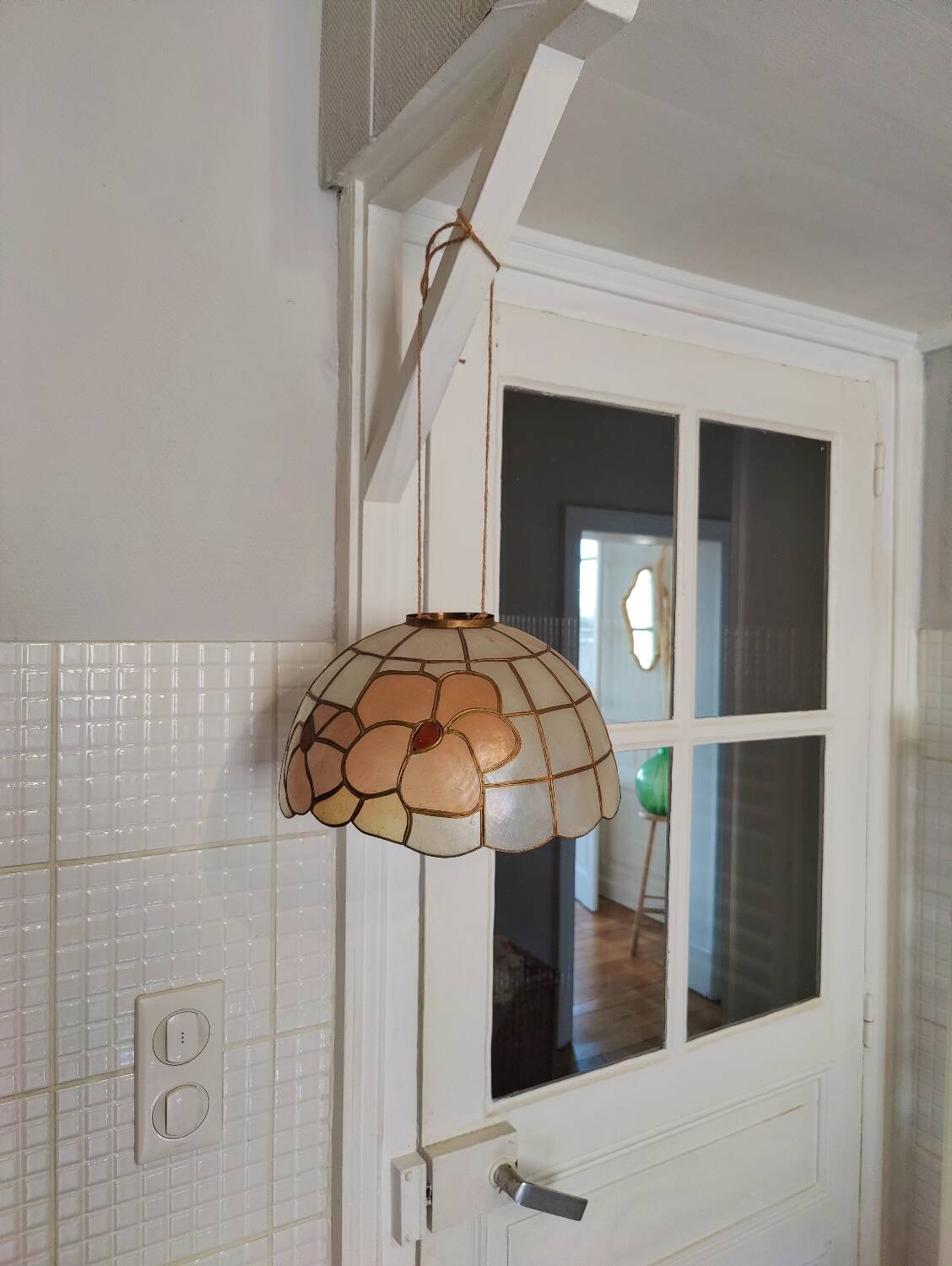 Suspension nacre et laiton