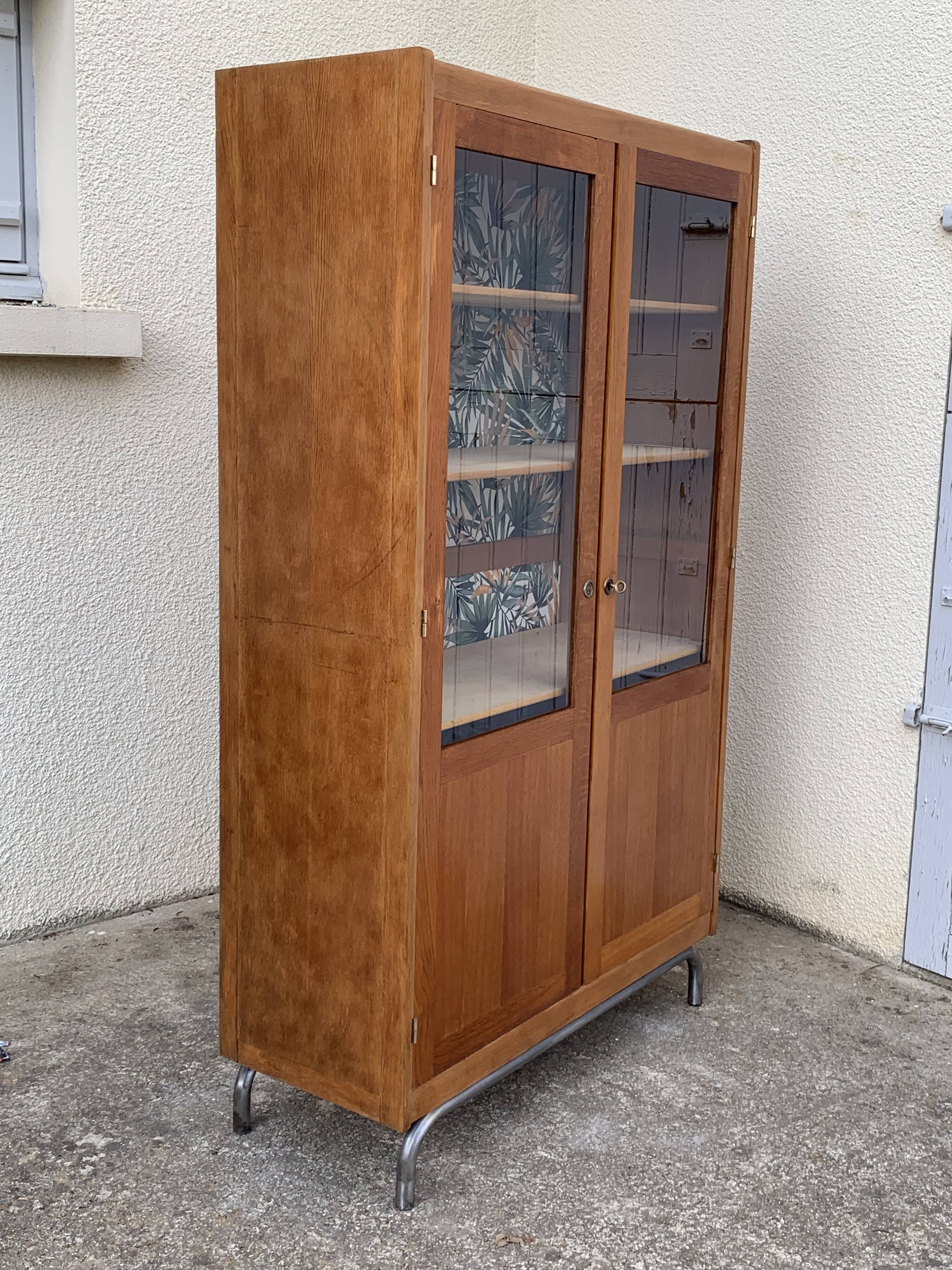 Glass cabinet from a primary school, 1950.