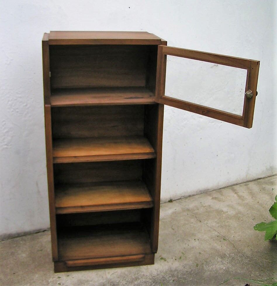 Art Deco showcase libraries