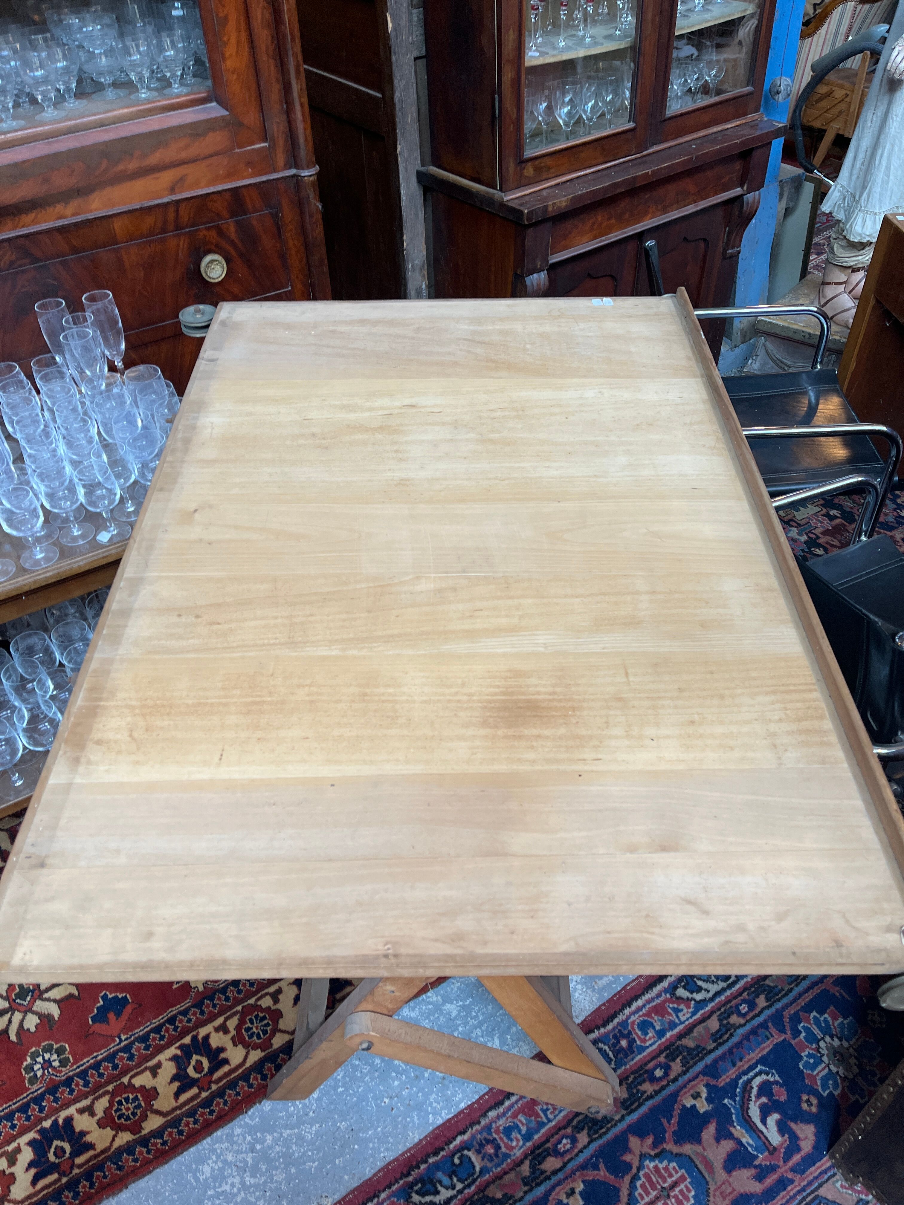 Unic studio architect table year 20