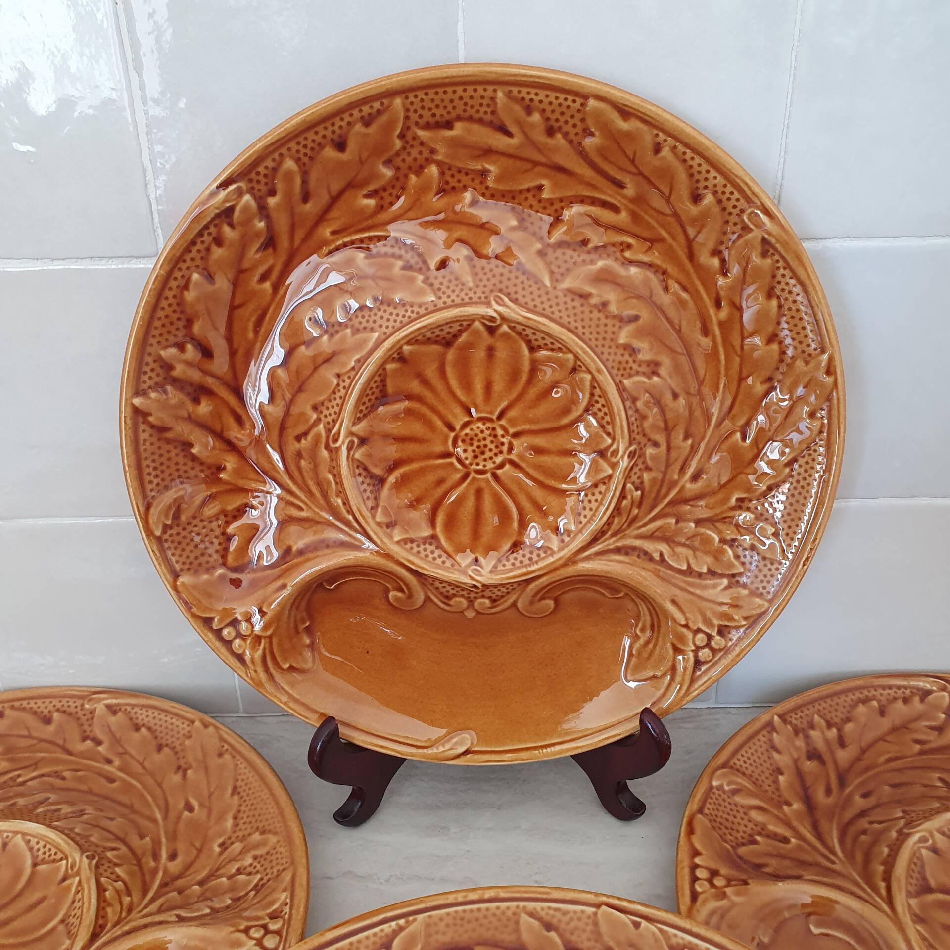 Compartment plates Faiencerie de Gien / artichoke / Barbotine