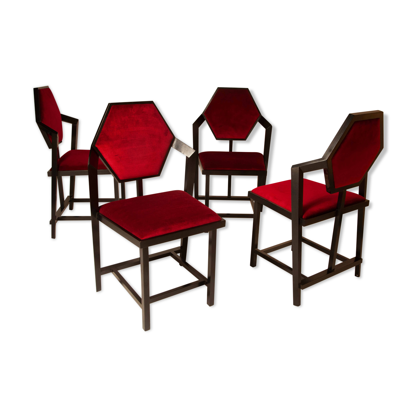 Lot 4 chaises par Frank Lloyd Wright années 80