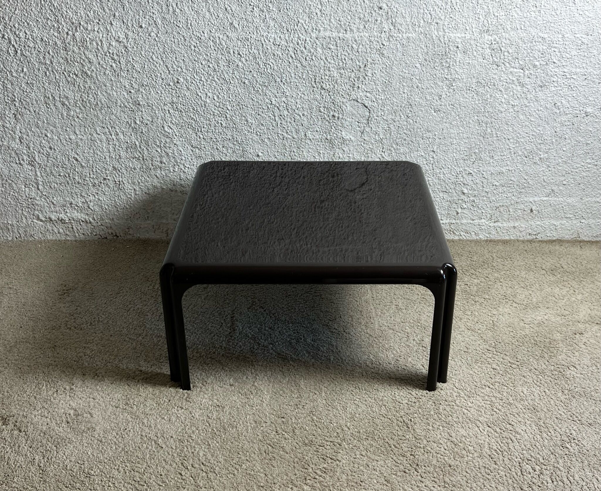 Table basse par Vico Magistretti pour Artemide, Space Age