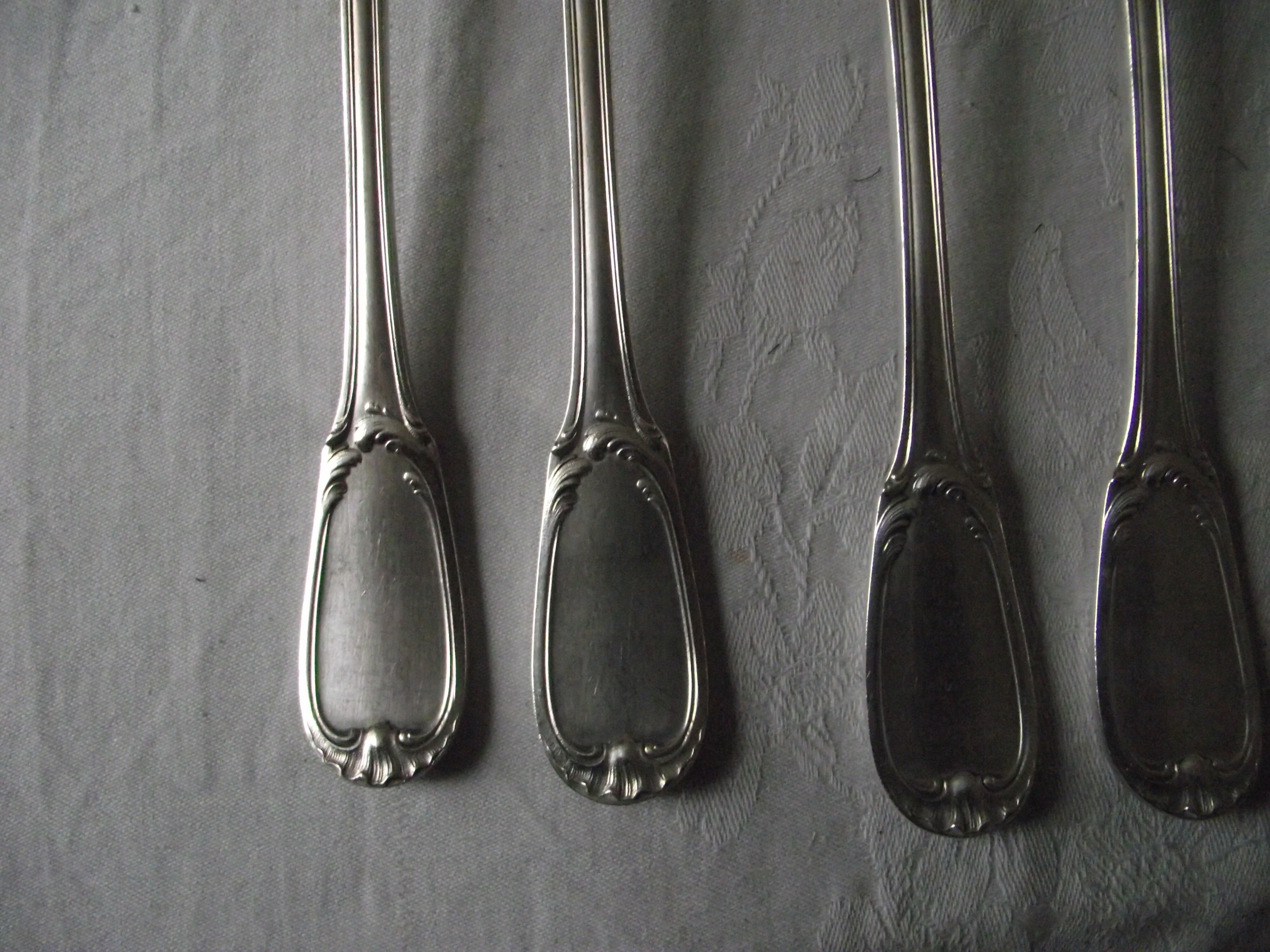 Menagère 24 pieces silver metal Louis XV style.