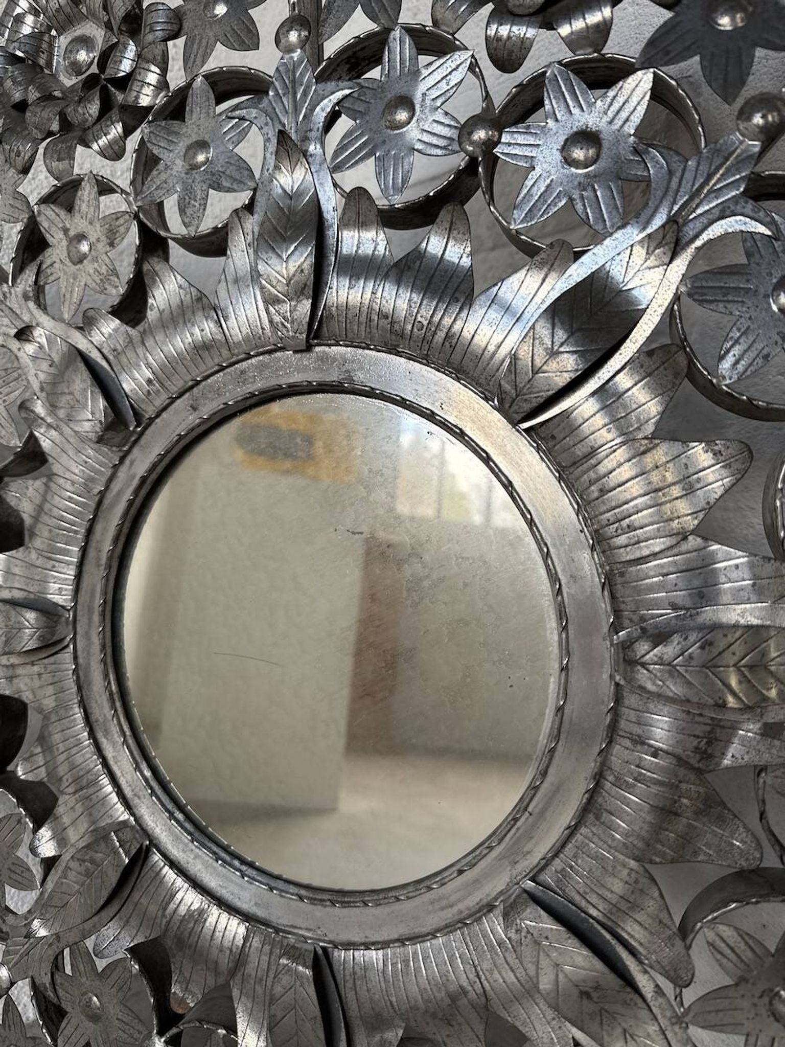 Miroir mexicain vintage en métal