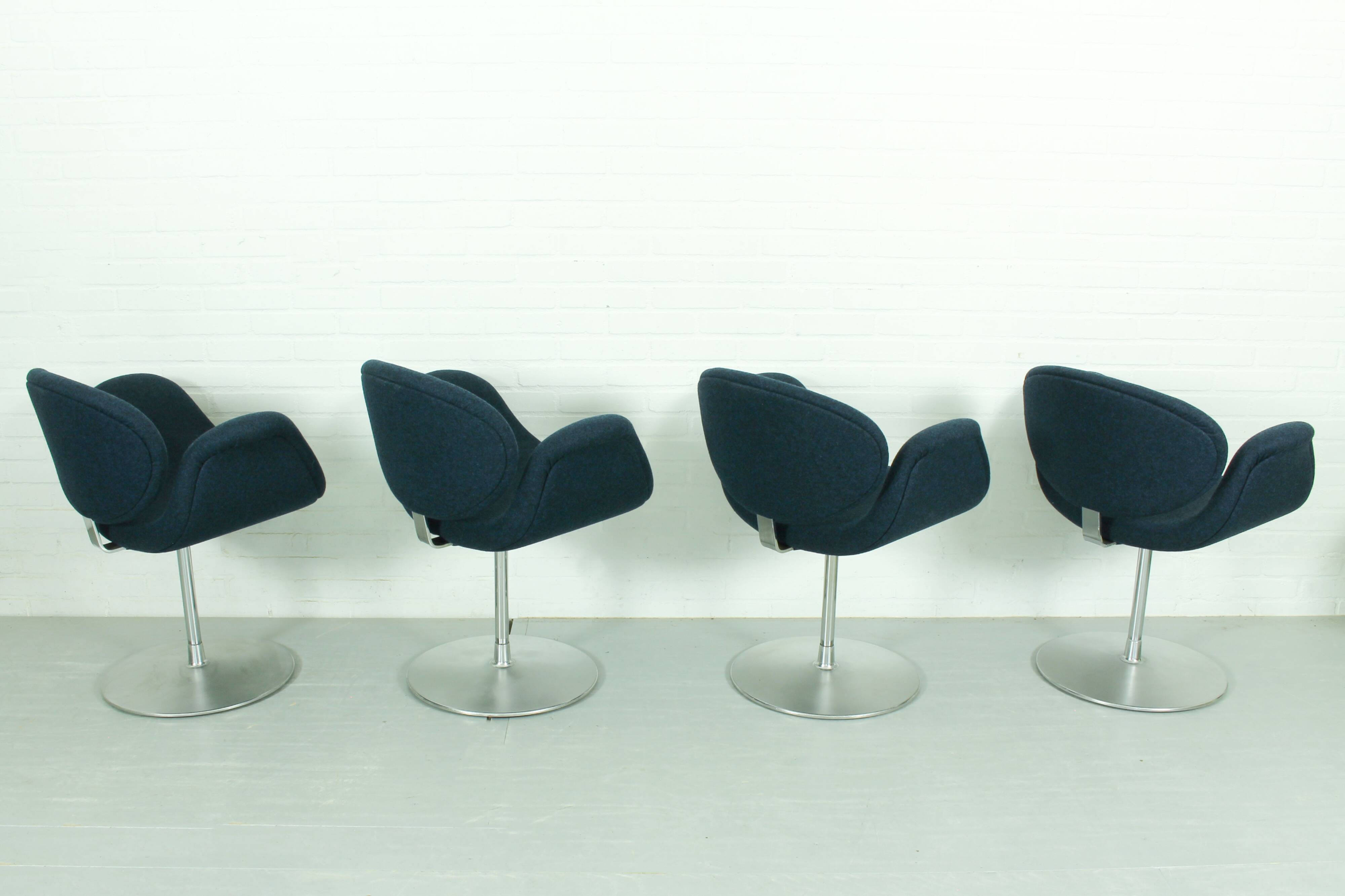 Set of 4 Swivel Little Tulip Dining Chairs by Pierre Paulin for Artifort, 1