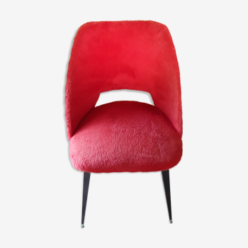 Chaise tonneau en moumoute rouge vintage