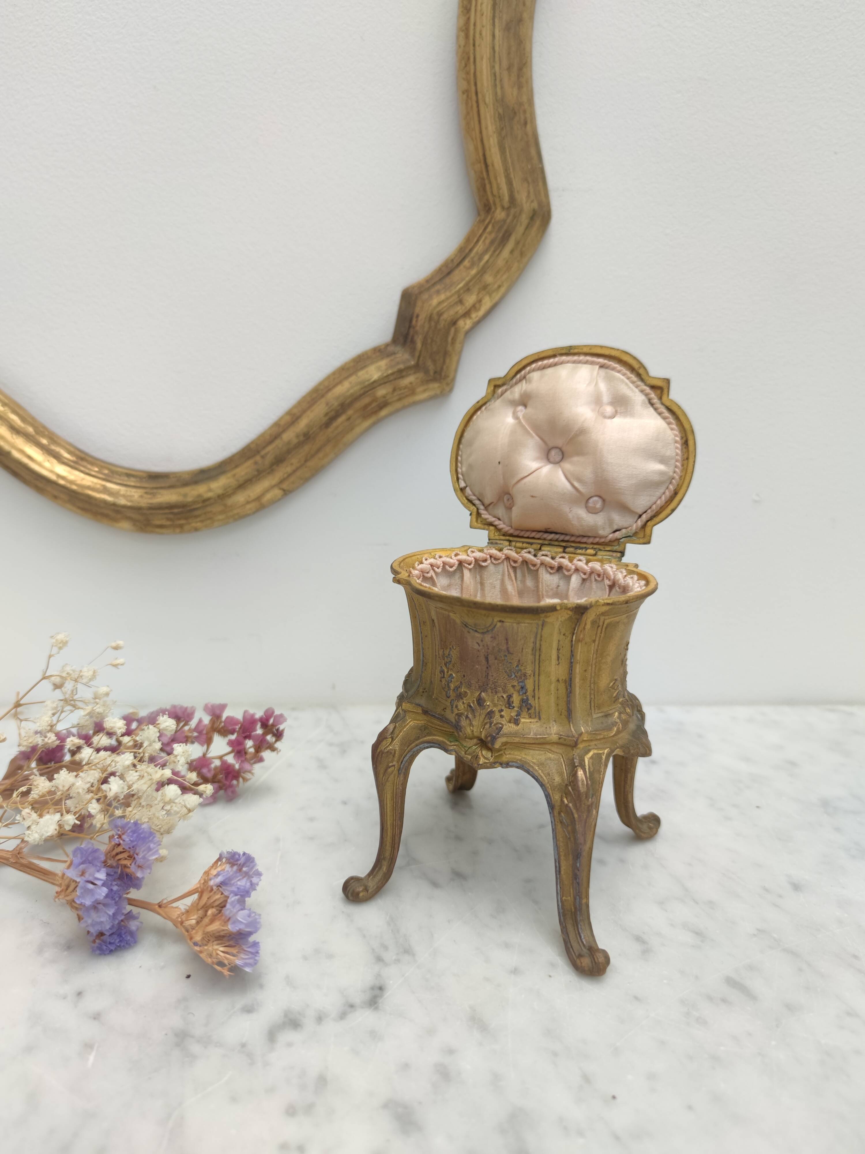 Boîte à bijoux, baguier en régule XIXème