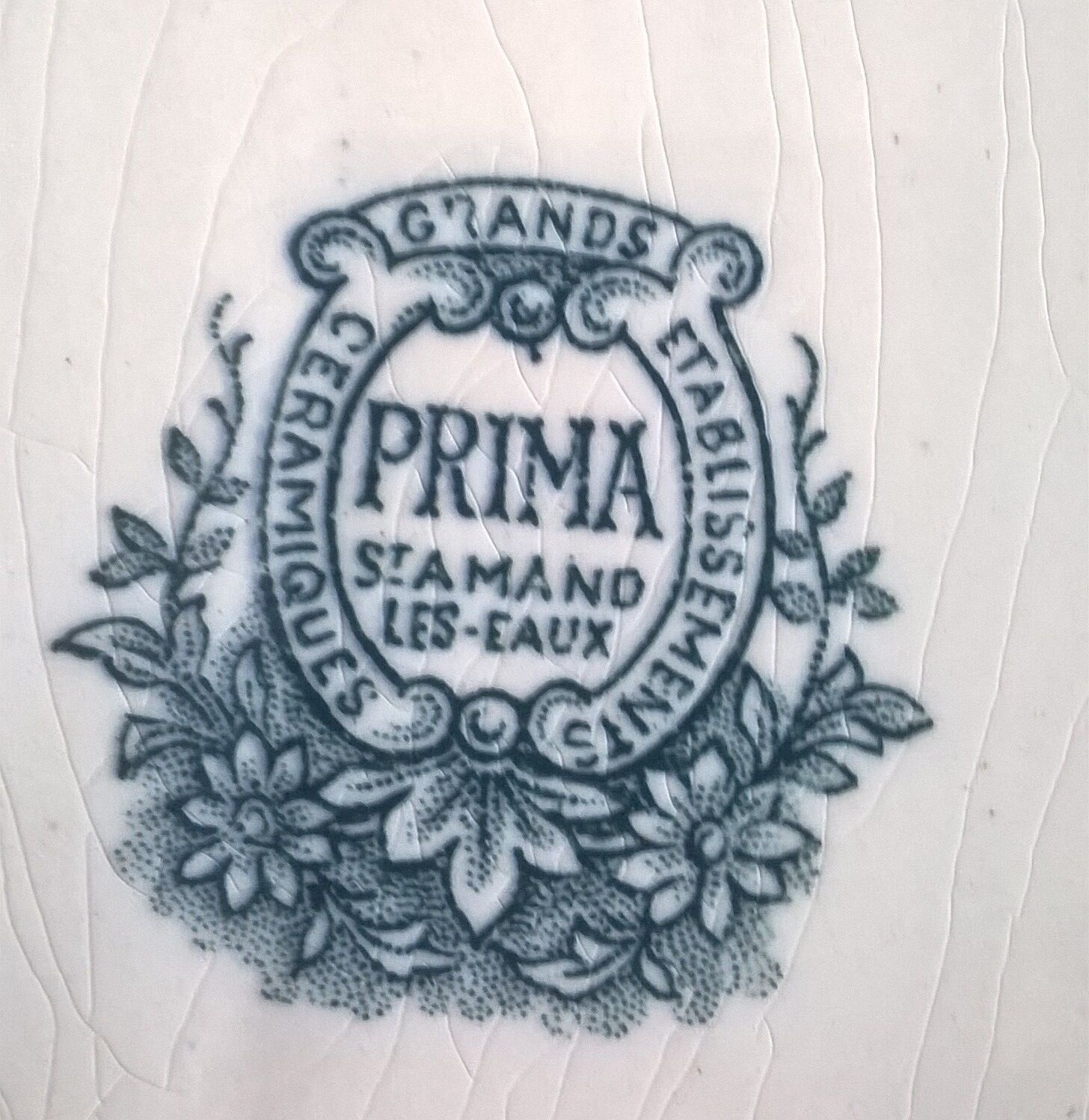 SAINT-AMAND oval hollow dish