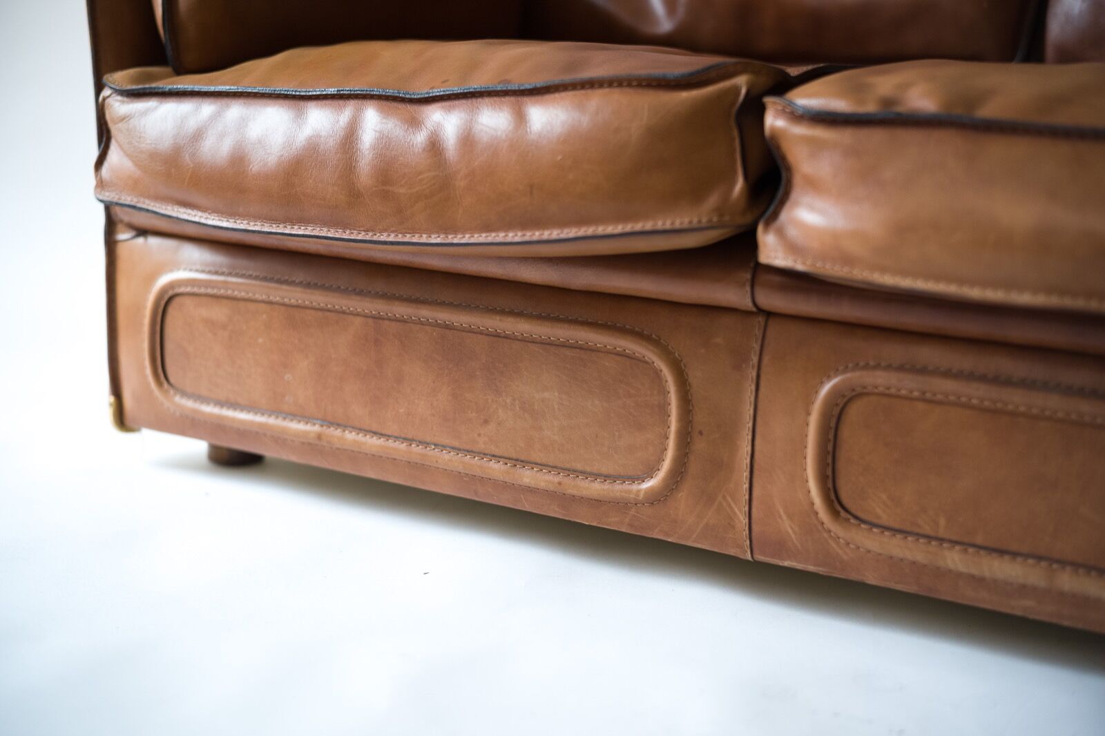 Vintage leather sofa Maison Roche et Bobois