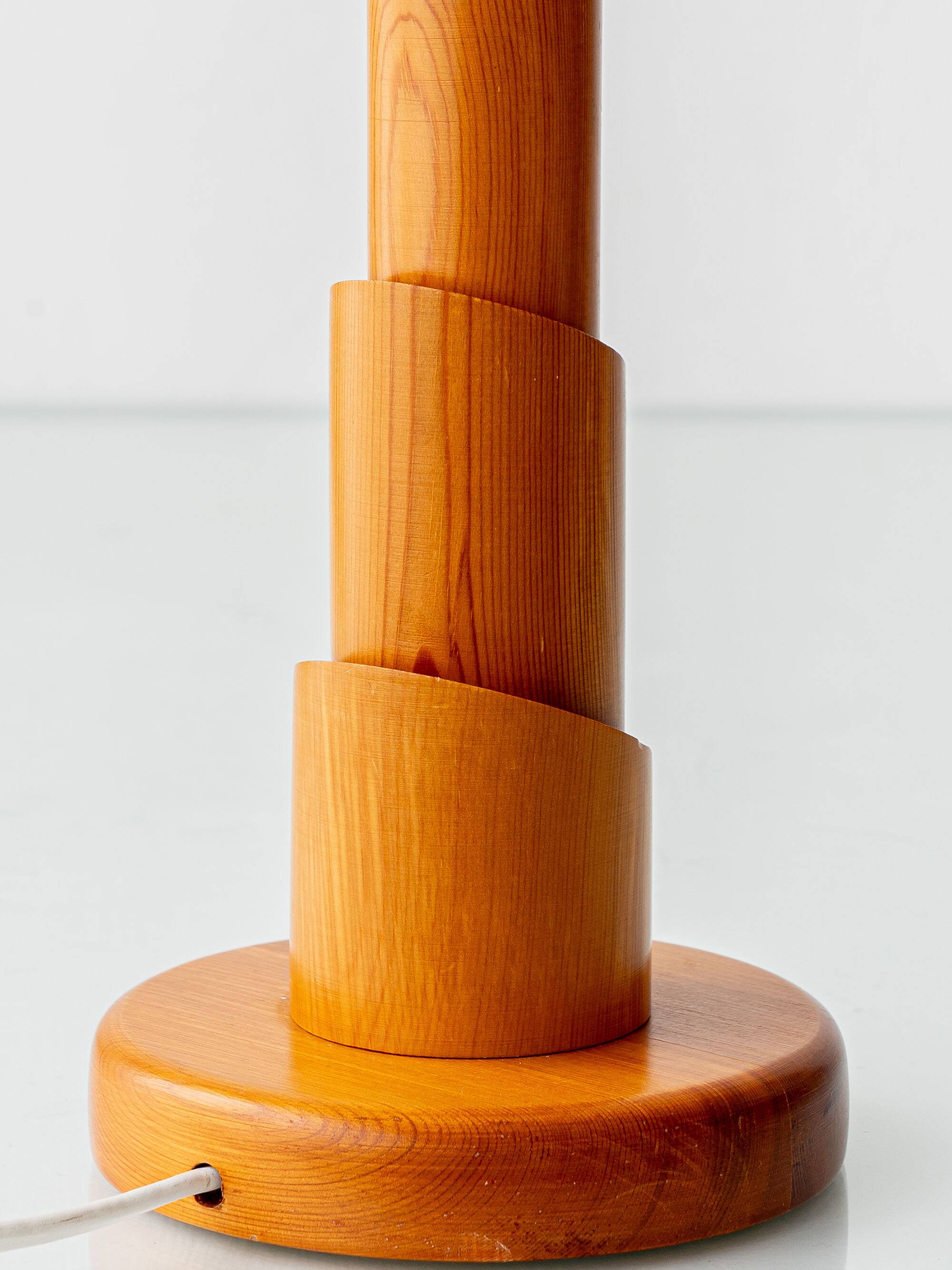 Scandinavian Modern Sculptural Solid Pine Table Lamp, circa 1970s