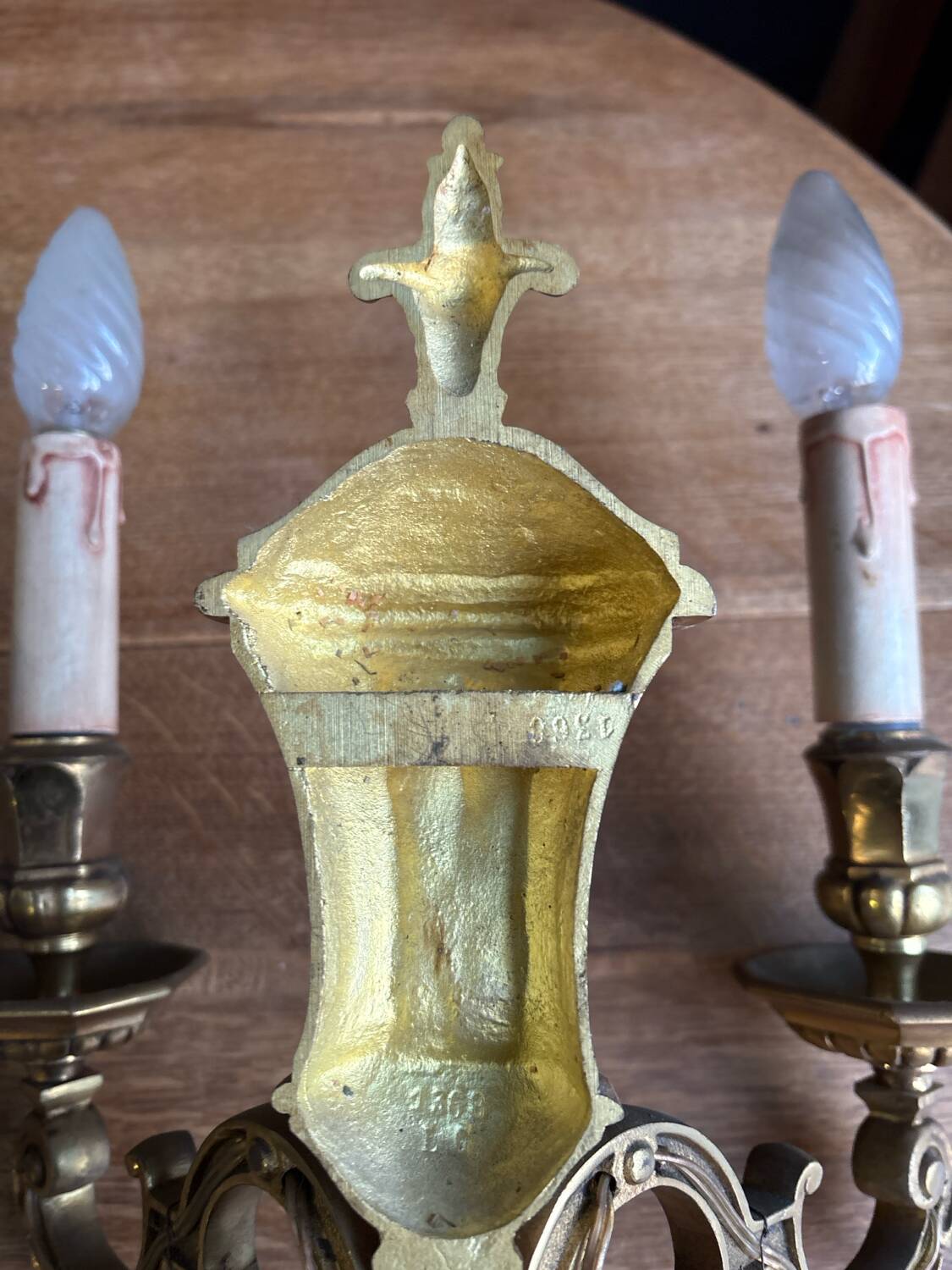 2 antique bronze wall sconces – Louis XVI style – 2 light arms