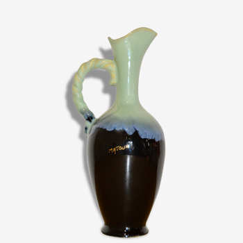 Pitcher ceramic