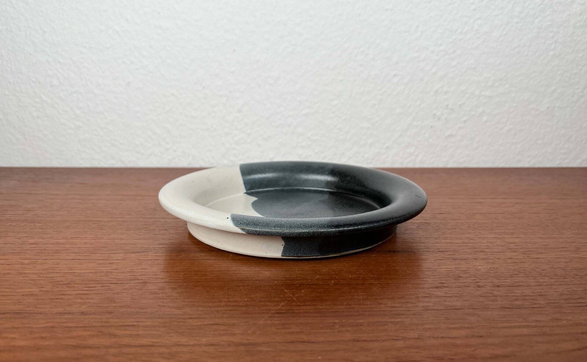 Vintage Danish pottery bowl by Aage Würtz, 1970s.
