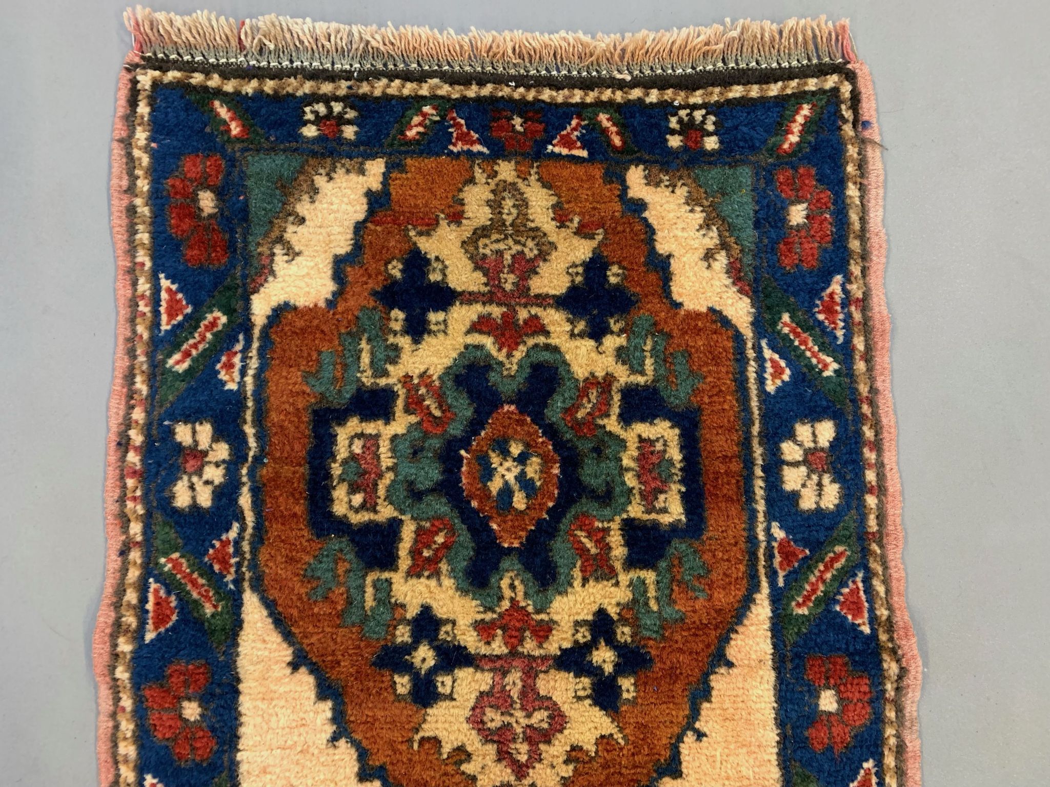 Vintage turkish runner 170x68 cm kazak rug, terracotta red, green, beige blue