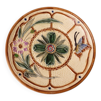 Slab plate in slipware