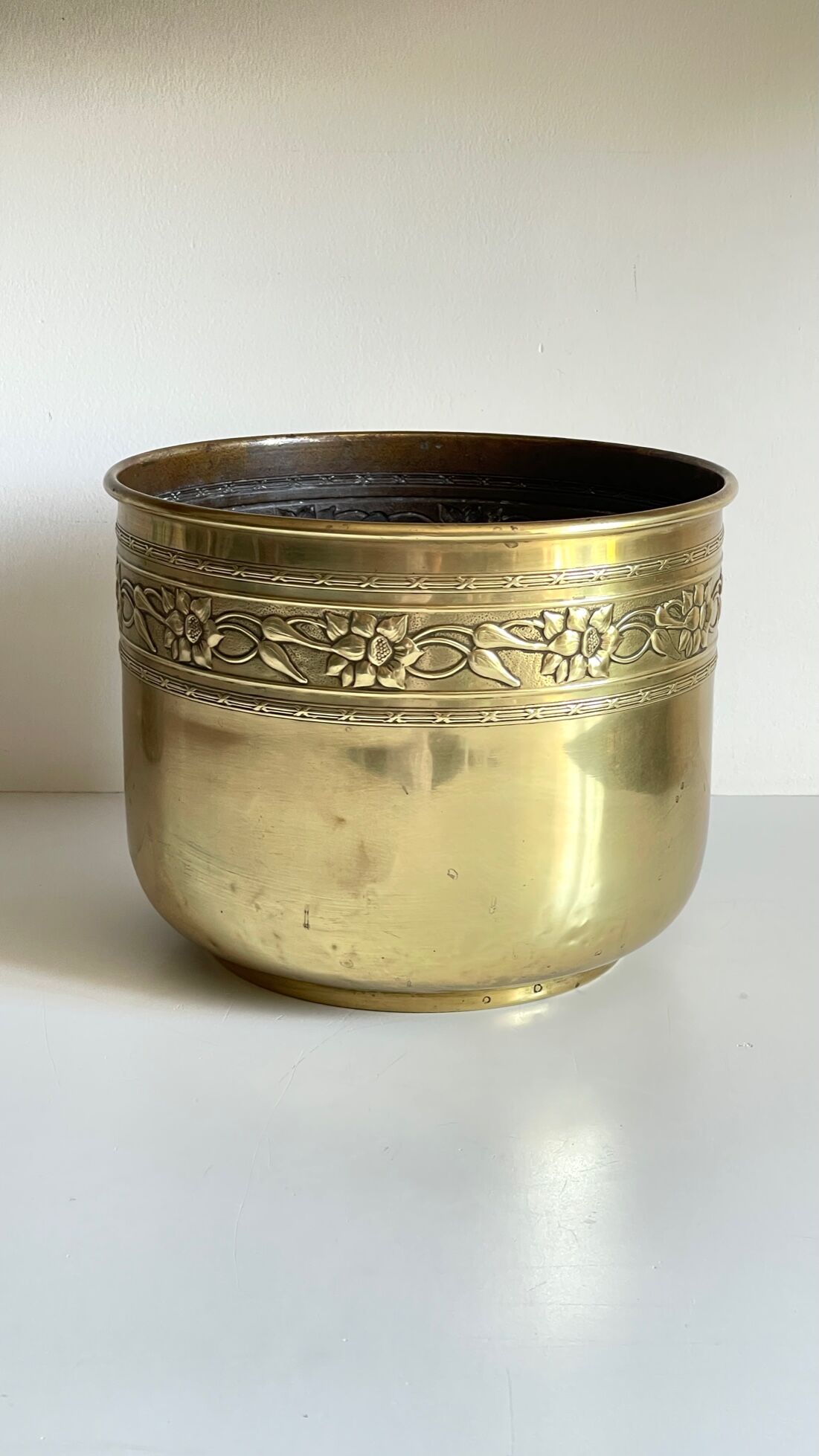Brass plant pot if Paris 60s