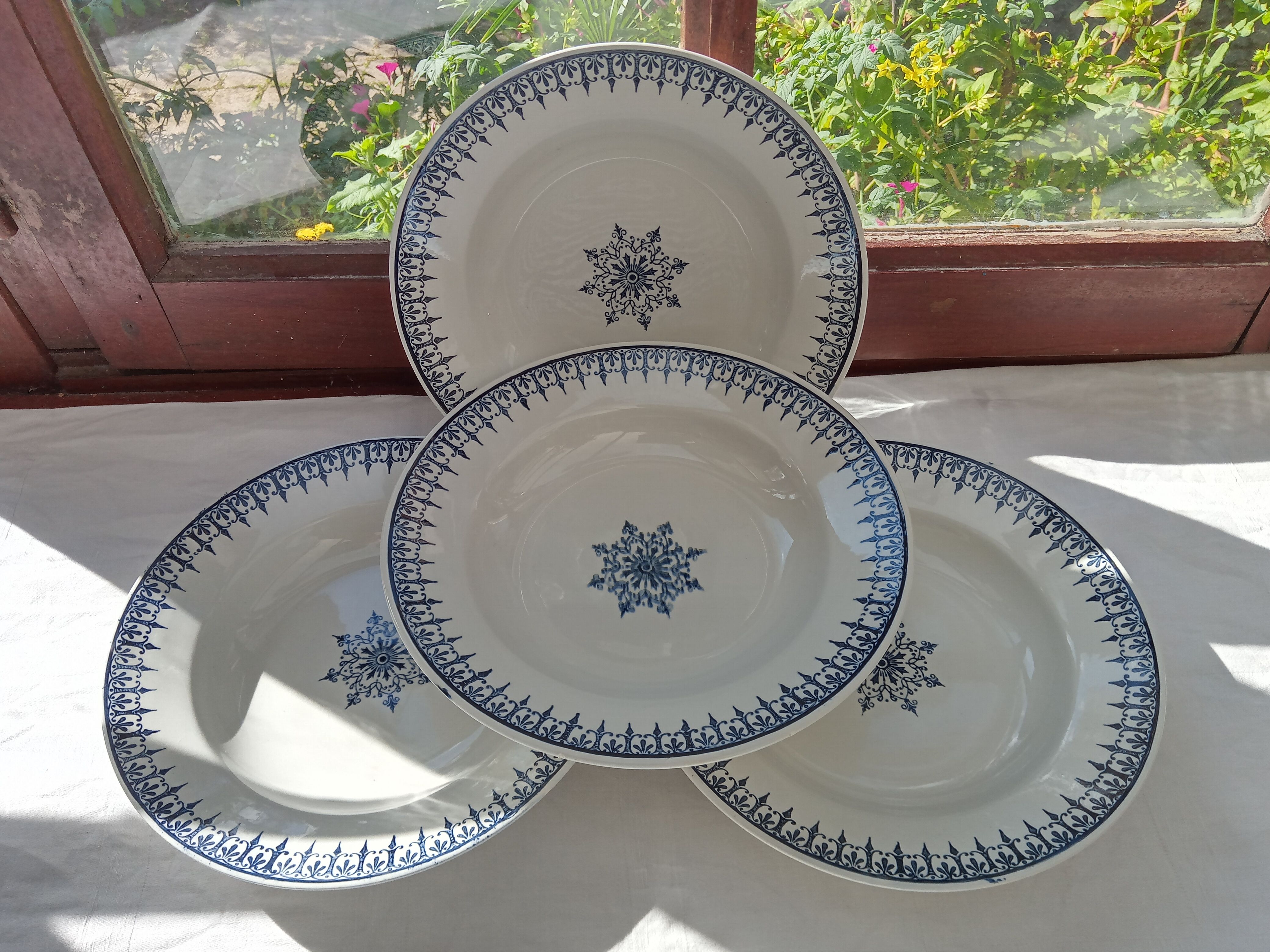 4 hollow plates Primax / St Amand