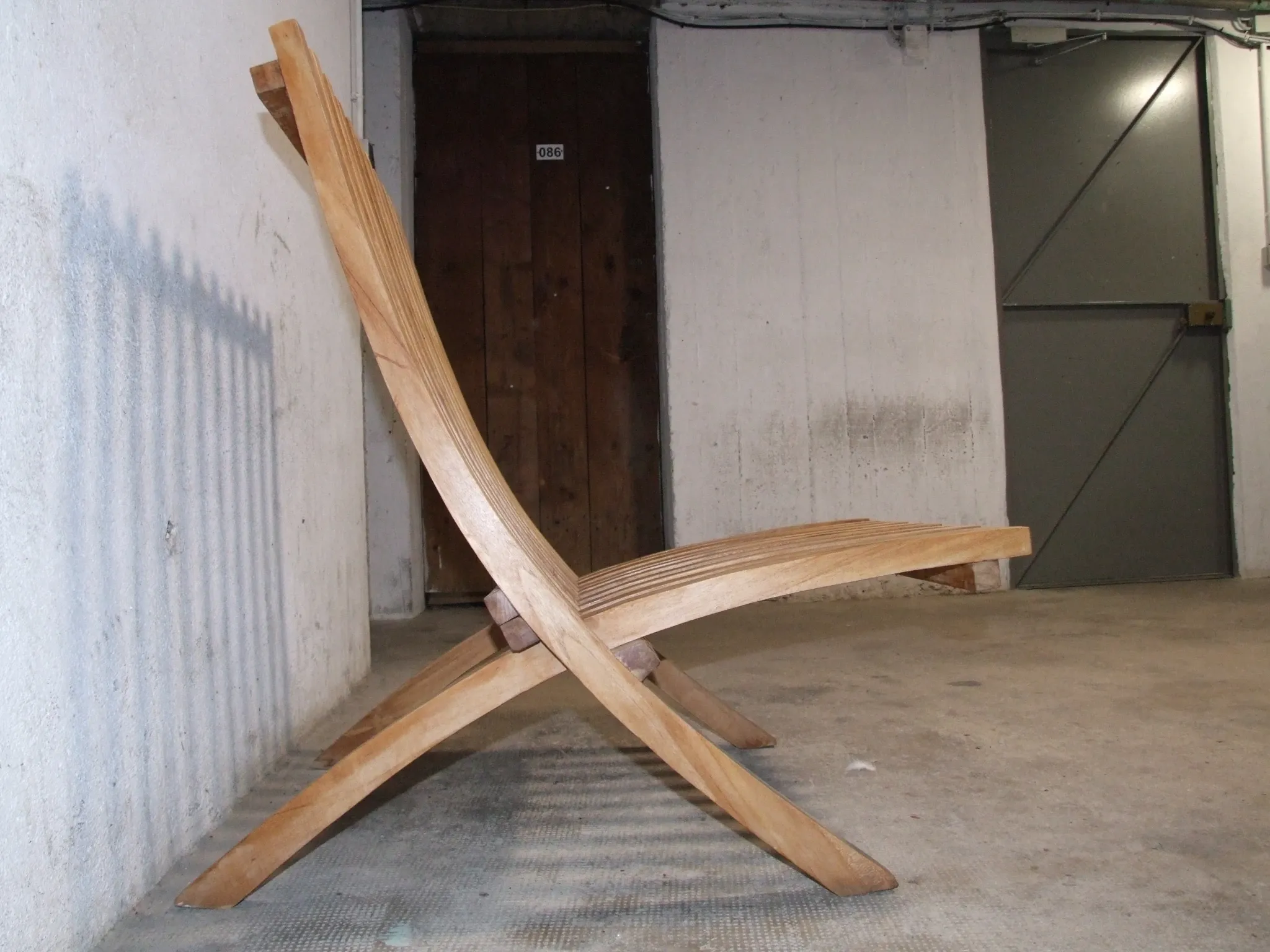 Chaise en teck pour extérieur et intérieur