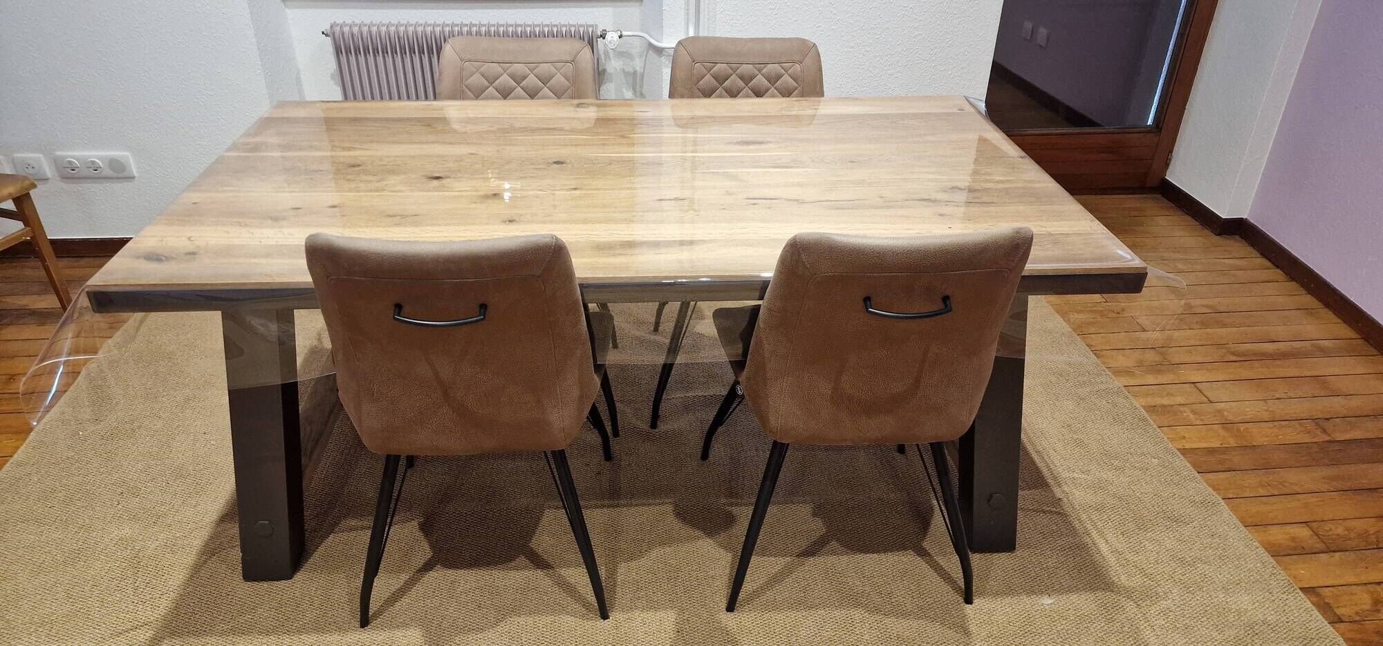 Table and Chair H&H