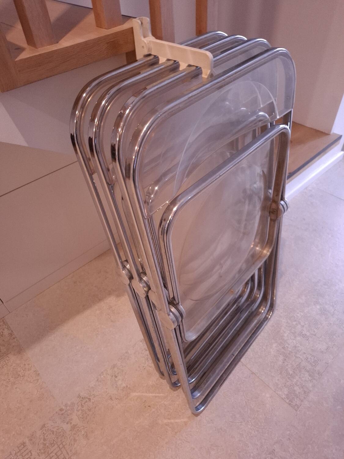 5 vintage 70'S chairs + Giancarlo Piretti Castelli support